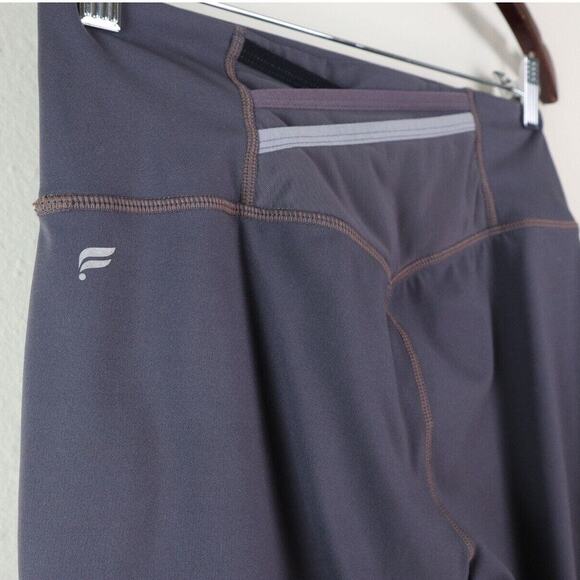 Fabletics Size S Trinity Motion365 High-Waisted Capri Leggings Iron Gray - Picture 7 of 9